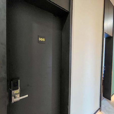 Sans Hotel Premiere Majapahit Семаранг Экстерьер фото