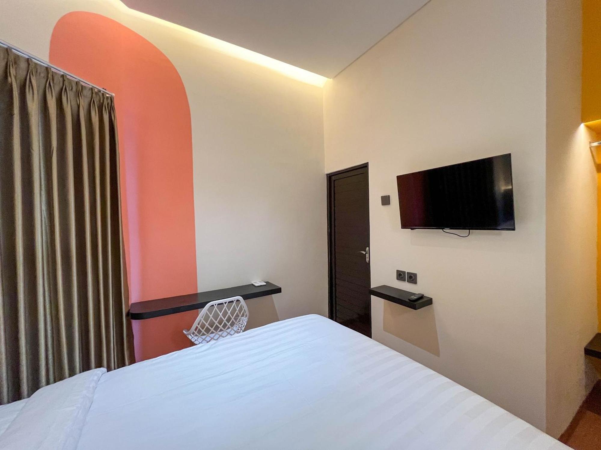 Sans Hotel Premiere Majapahit Семаранг Экстерьер фото