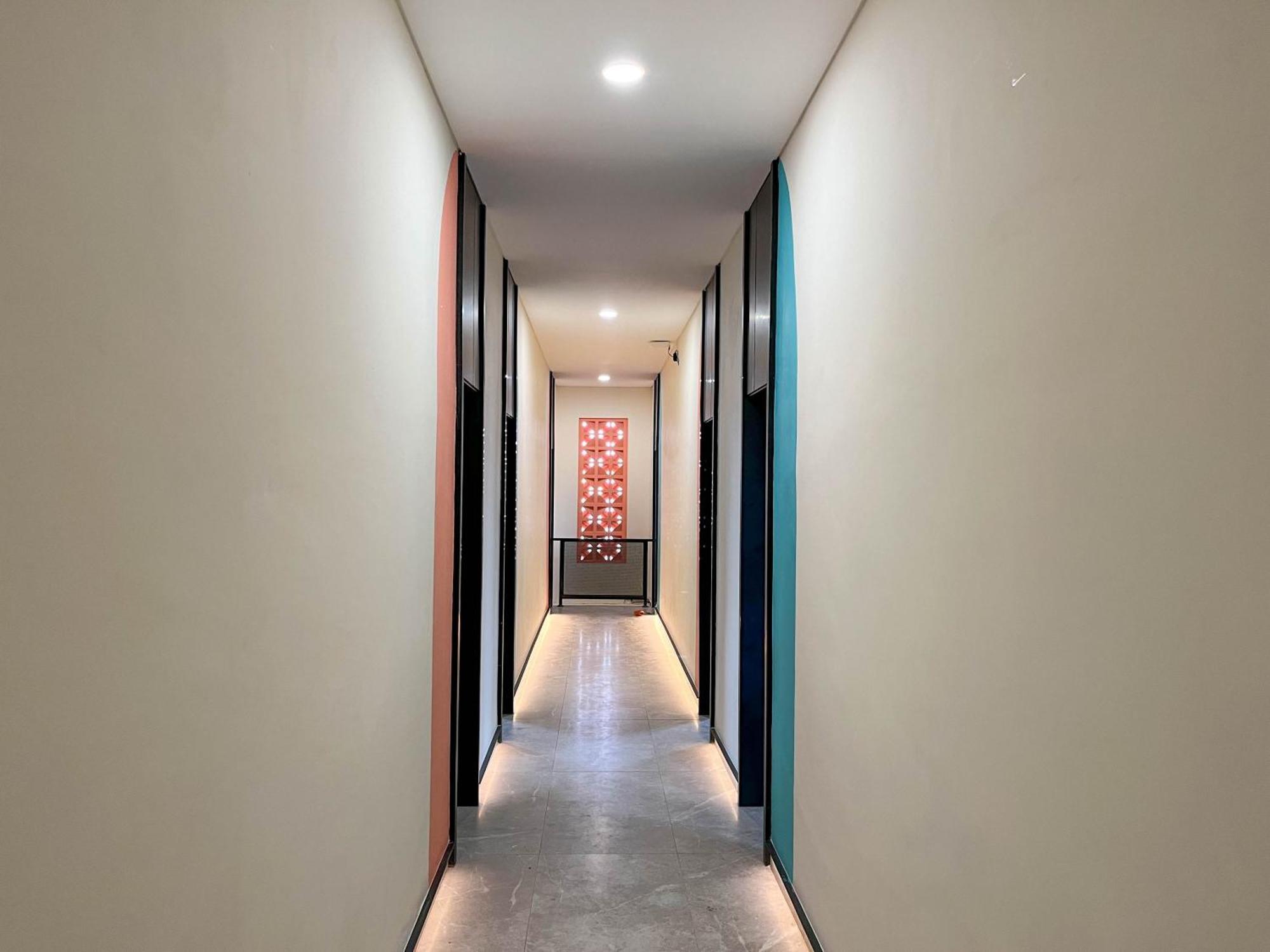 Sans Hotel Premiere Majapahit Семаранг Экстерьер фото